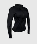 Chamarra de gym corte ajustado negro para mujer.